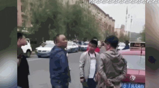 QQ小黄豆表情包升级评测_小黄豆变可爱了吗_洋葱头qq表情包下载